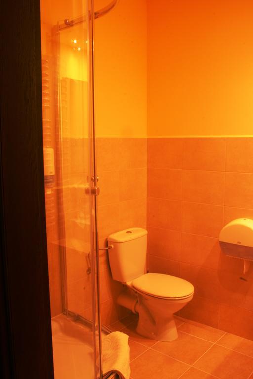 Hotel Kuznia Oberza Polska Łysomice Habitación foto