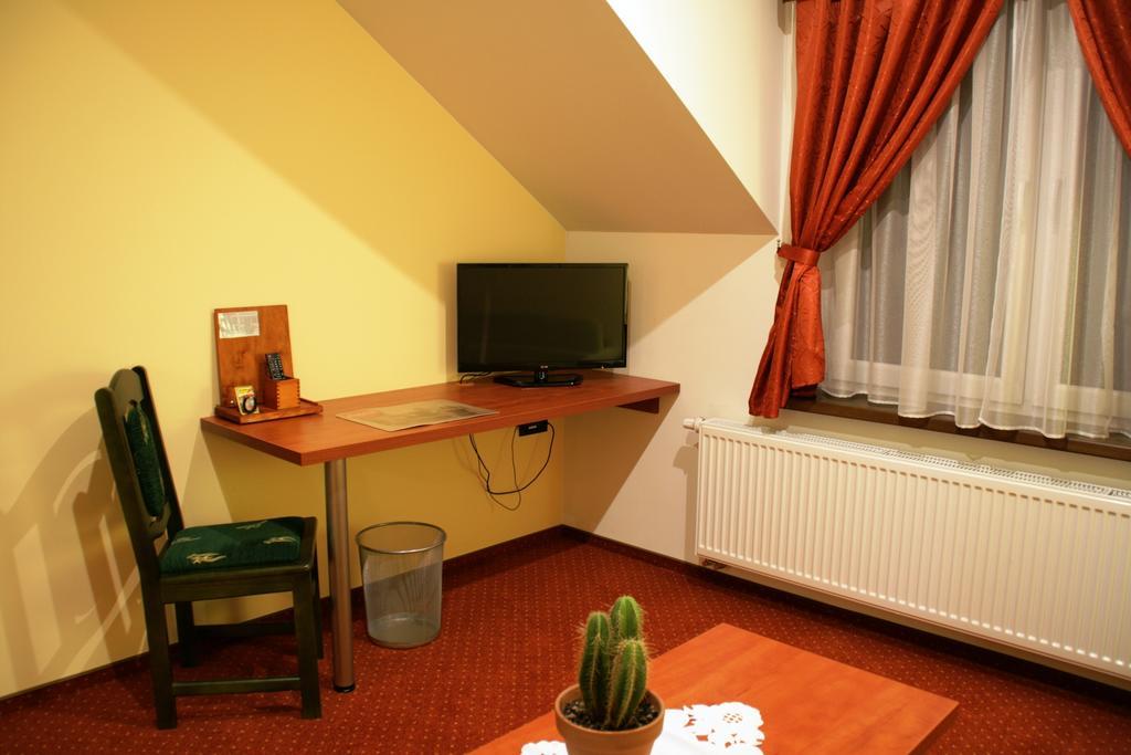 Hotel Kuznia Oberza Polska Łysomice Habitación foto