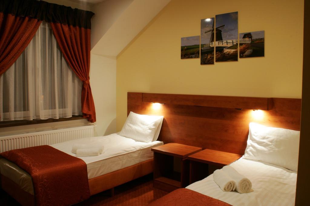 Hotel Kuznia Oberza Polska Łysomice Habitación foto
